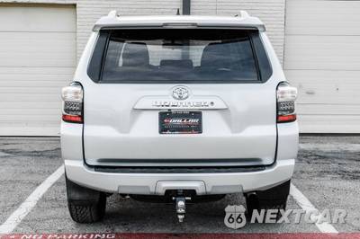 2016 Toyota 4Runner SR5 - zdjęcie 11 z 50 - miniatura
