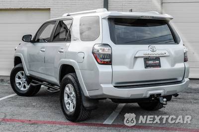 2016 Toyota 4Runner SR5 - zdjęcie 12 z 50 - miniatura