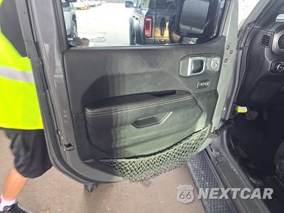 2021 Jeep Wrangler Unlimited Sahara - zdjęcie 9 z 17 - miniatura