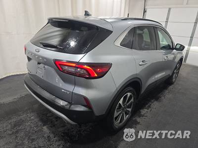 2024 Ford Escape Platinum - zdjęcie 4 z 30 - miniatura