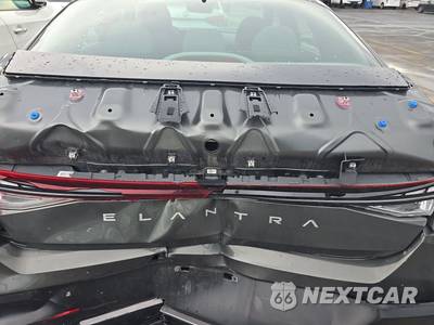 2025 Hyundai Elantra SEL Convenience - zdjęcie 6 z 18 - miniatura