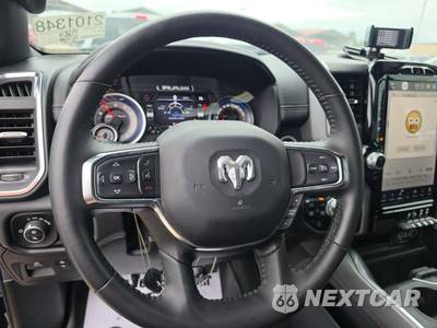 2024 Ram 1500 Laramie Crew Cab Short Bed - zdjęcie 10 z 22 - miniatura