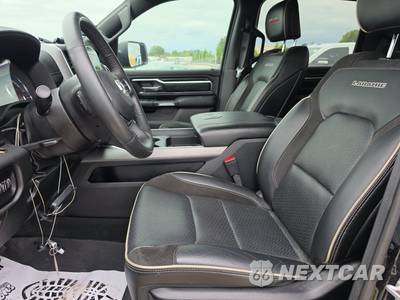 2024 Ram 1500 Laramie Crew Cab Short Bed - zdjęcie 7 z 22 - miniatura