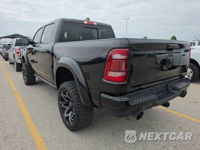 2024 Ram 1500 Laramie Crew Cab Short Bed - zdjęcie 6 z 22 - miniatura