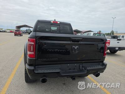 2024 Ram 1500 Laramie Crew Cab Short Bed - zdjęcie 5 z 22 - miniatura