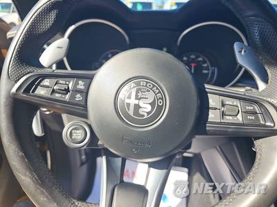 2022 Alfa Romeo Stelvio Veloce - zdjęcie 16 z 25 - miniatura