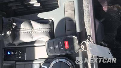 2026 Toyota Tacoma SR5 Crew Cab Medium Bed - zdjęcie 24 z 37 - miniatura