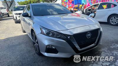 2022 Nissan Altima SR - zdjęcie 2 z 8 - miniatura