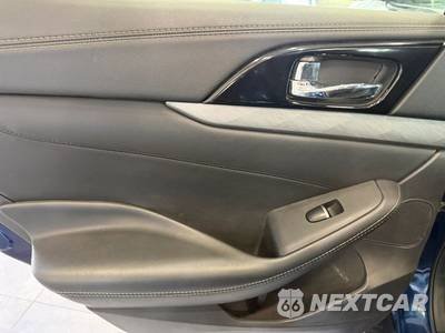 2017 Nissan Maxima SL - zdjęcie 10 z 38 - miniatura