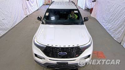 2020 Ford Explorer ST - zdjęcie 2 z 29 - miniatura