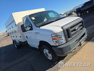 2017 Ford Super Duty E-450 Cutaway DRW - zdjęcie 3 z 40 - miniatura