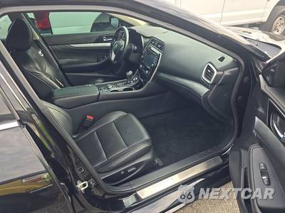 2018 Nissan Maxima SL - zdjęcie 8 z 17 - miniatura
