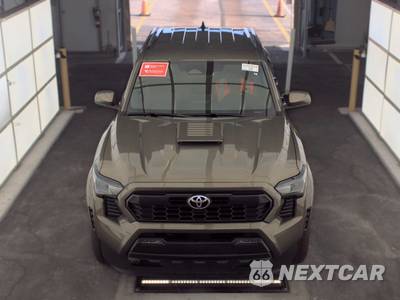 2025 Toyota Tacoma TRD Sport Crew Cab Long Bed - zdjęcie 2 z 21 - miniatura