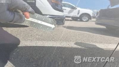2020 Toyota Camry LE - zdjęcie 21 z 43 - miniatura