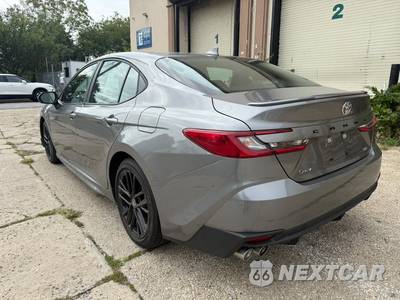 2026 Toyota Camry SE - zdjęcie 3 z 26 - miniatura