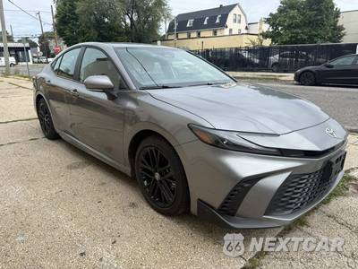 2026 Toyota Camry SE - zdjęcie 6 z 26 - miniatura