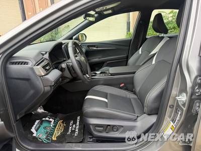 2026 Toyota Camry SE - zdjęcie 8 z 26 - miniatura
