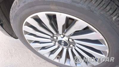 2019 Lincoln Navigator Reserve - zdjęcie 28 z 29 - miniatura