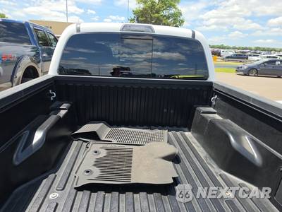 2023 Toyota Tacoma SR5 Crew Cab Medium Bed - zdjęcie 16 z 22 - miniatura