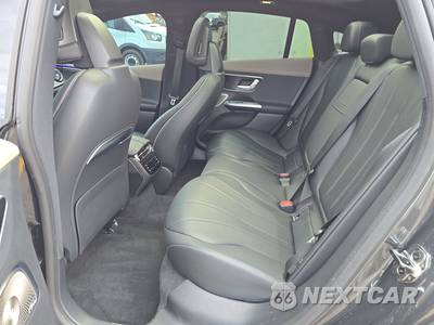 2024 Mercedes-Benz EQE 350 4MATIC Sedan - zdjęcie 13 z 24 - miniatura