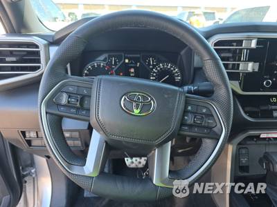 2026 Toyota Tundra SR5 Crew Cab Short Bed - zdjęcie 10 z 27 - miniatura