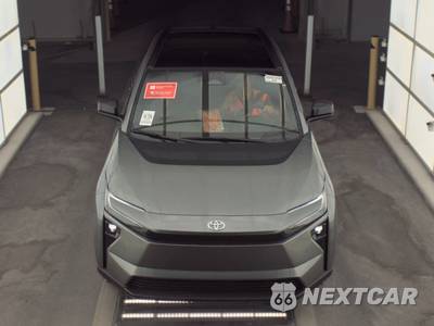 2026 Toyota bZ XLE - zdjęcie 2 z 26 - miniatura