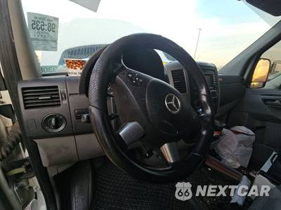 2018 Mercedes-Benz Sprinter 2500 Cargo Van High Roof 170.3" WB - zdjęcie 11 z 16 - miniatura