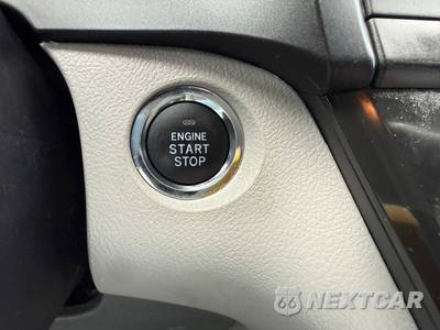 2019 Toyota Sienna LE 8-Passenger 119.3" WB - zdjęcie 7 z 36 - miniatura