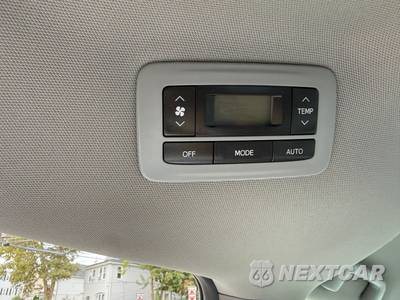 2019 Toyota Sienna LE 8-Passenger 119.3" WB - zdjęcie 17 z 36 - miniatura