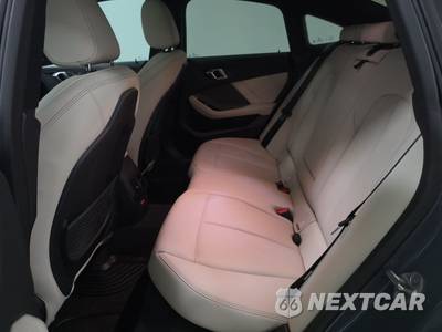 2023 BMW 2 Series Gran Coupe M235i xDrive Sedan - zdjęcie 13 z 20 - miniatura