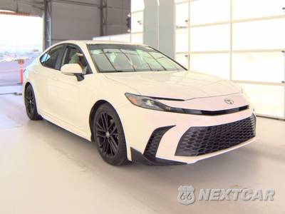 2025 Toyota Camry SE - zdjęcie 3 z 30 - miniatura