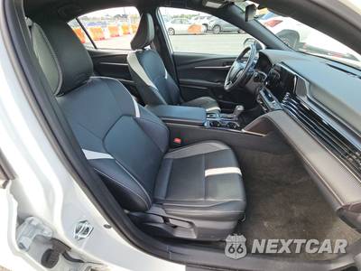 2025 Toyota Camry SE - zdjęcie 8 z 30 - miniatura