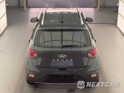 2025 Hyundai Venue SEL - zdjęcie 5 z 35 - miniatura