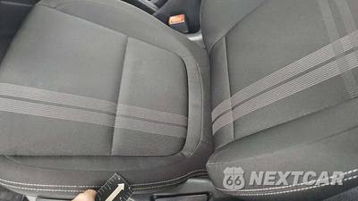 2025 Hyundai Venue SEL - zdjęcie 34 z 35 - miniatura