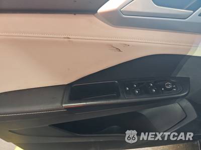 2025 Volkswagen Taos SE - zdjęcie 9 z 24 - miniatura