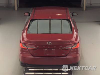 2025 Toyota Camry LE - zdjęcie 5 z 40 - miniatura