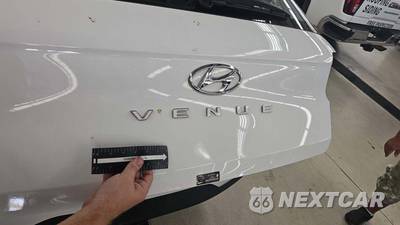 2025 Hyundai Venue SEL - zdjęcie 25 z 36 - miniatura