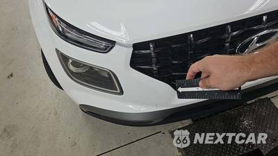 2025 Hyundai Venue SEL - zdjęcie 36 z 36 - miniatura