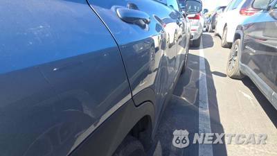 2025 Toyota Corolla Cross LE - zdjęcie 21 z 25 - miniatura
