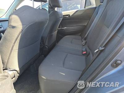 2025 Toyota Corolla Cross LE - zdjęcie 13 z 25 - miniatura