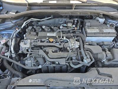 2025 Toyota Corolla Cross LE - zdjęcie 15 z 25 - miniatura