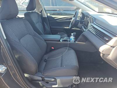 2026 Toyota Camry LE - zdjęcie 8 z 29 - miniatura