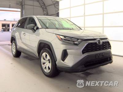 2025 Toyota RAV4 LE - zdjęcie 3 z 34 - miniatura