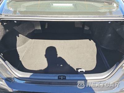 2025 Toyota Camry LE - zdjęcie 16 z 27 - miniatura