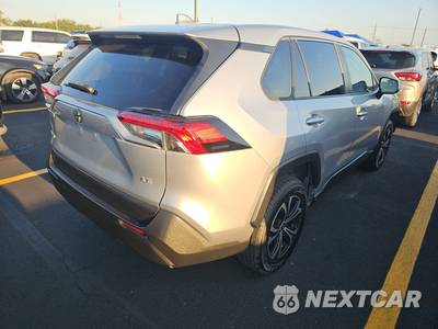2022 Toyota RAV4 LE - zdjęcie 4 z 25 - miniatura
