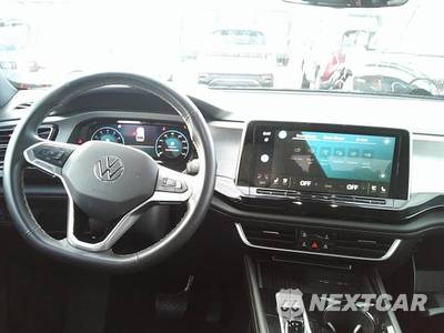 2025 Volkswagen Atlas Cross Sport 2.0T SE w/Technology - zdjęcie 11 z 28 - miniatura