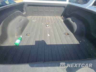 2023 Ram 3500 Big Horn Crew Cab Medium Bed - zdjęcie 16 z 19 - miniatura