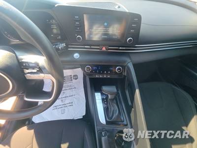 2023 Hyundai Elantra SEL - zdjęcie 11 z 24 - miniatura