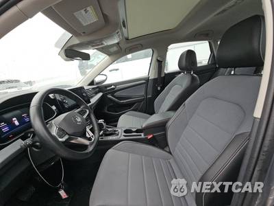 2025 Volkswagen Jetta SE - zdjęcie 7 z 24 - miniatura
