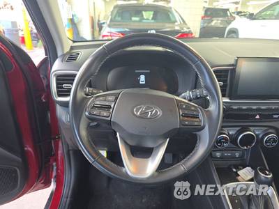 2025 Hyundai Venue SEL - zdjęcie 10 z 27 - miniatura